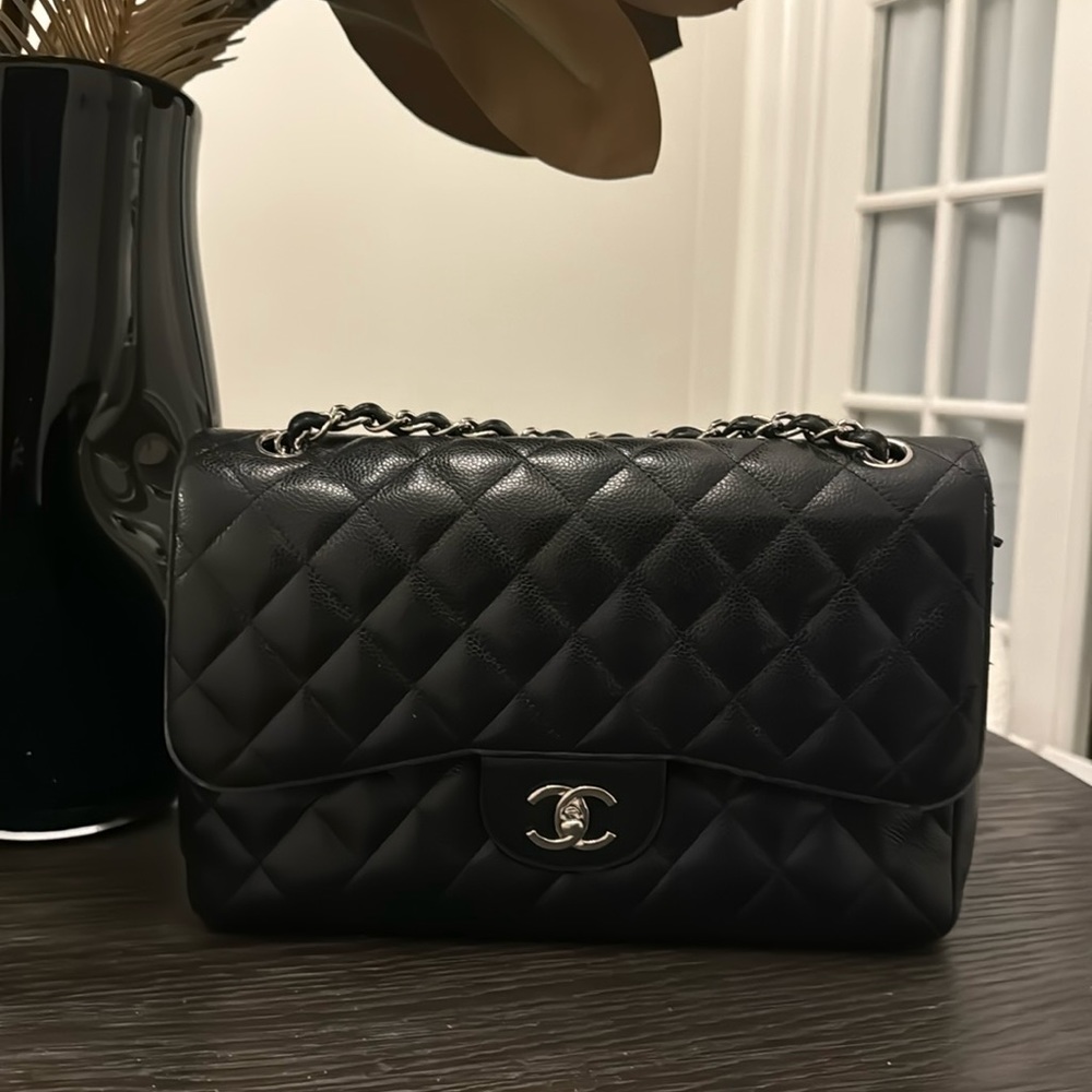 Classic Black Caviar Double Flap Chanel Jumbo - Picture 3 of 9
